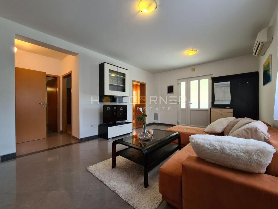 Appartamento Apartman Nada Ližnjan Esterno foto